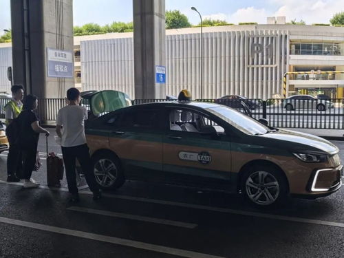 北京重拳出击整治出租车乱象 拒载、议价、绕路将受严惩